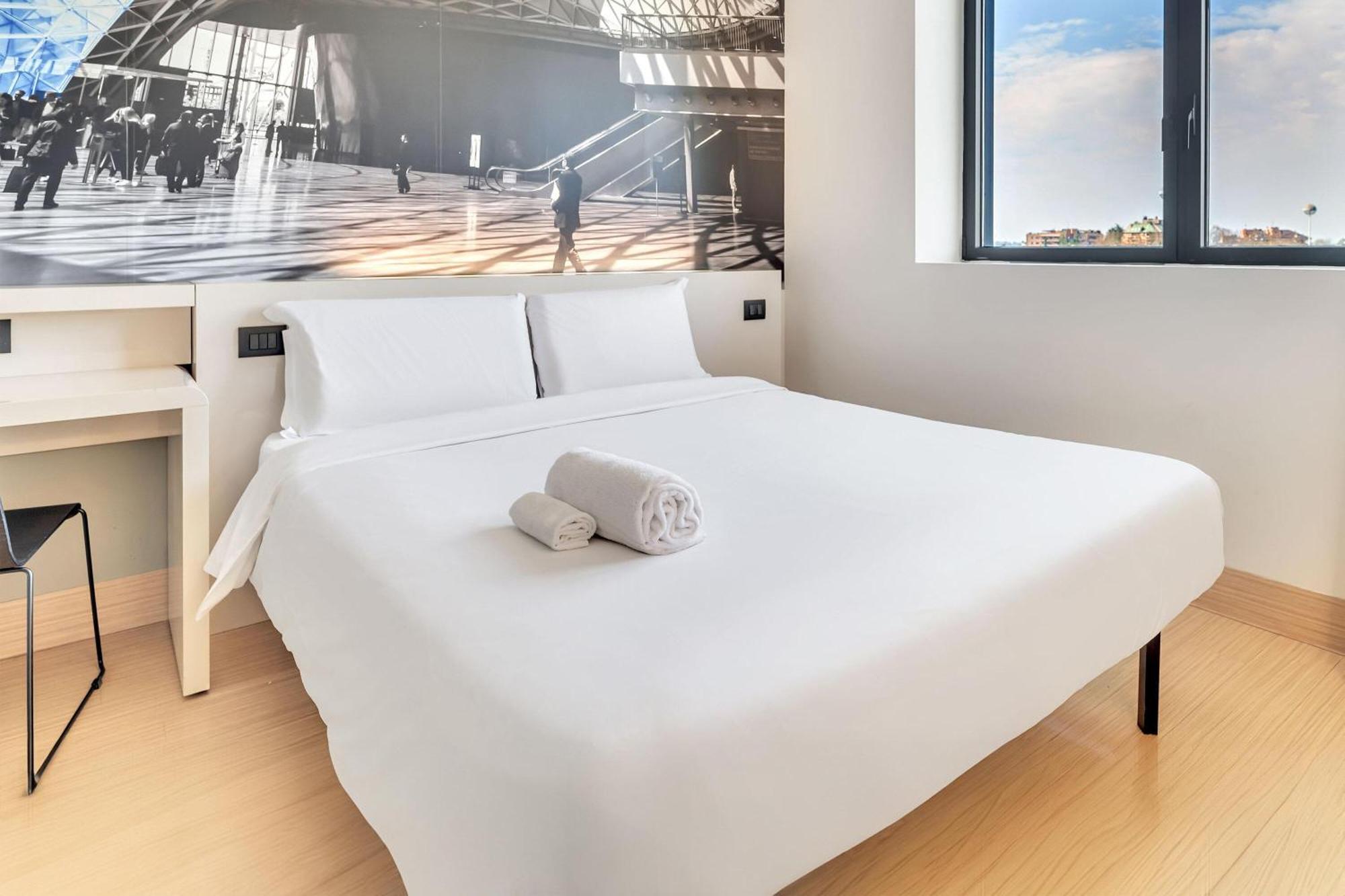 Double Room,1742926133:JPEG